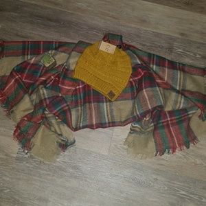 Plaid Blanket Scarf & Beanie